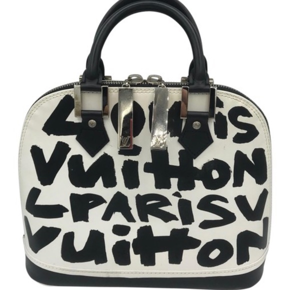 Louis Vuitton pre-owned Graffiti Print Swim Trunks - Farfetch